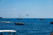 Quelques bateaux de plaisance à Positano